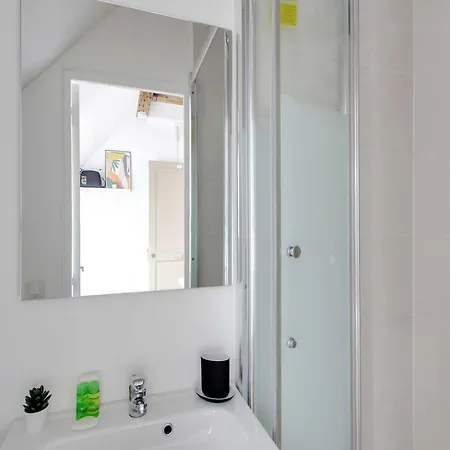 Bedroom 2 - Place Victor Hugo Trocadero - Bail Mobilite