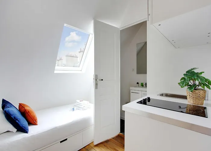 Apartman Bedroom 2 - Place Victor Hugo Trocadero - Bail Mobilite